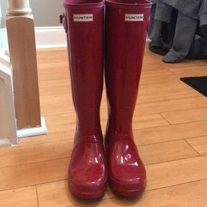 Hunter Tall Red Glossy
